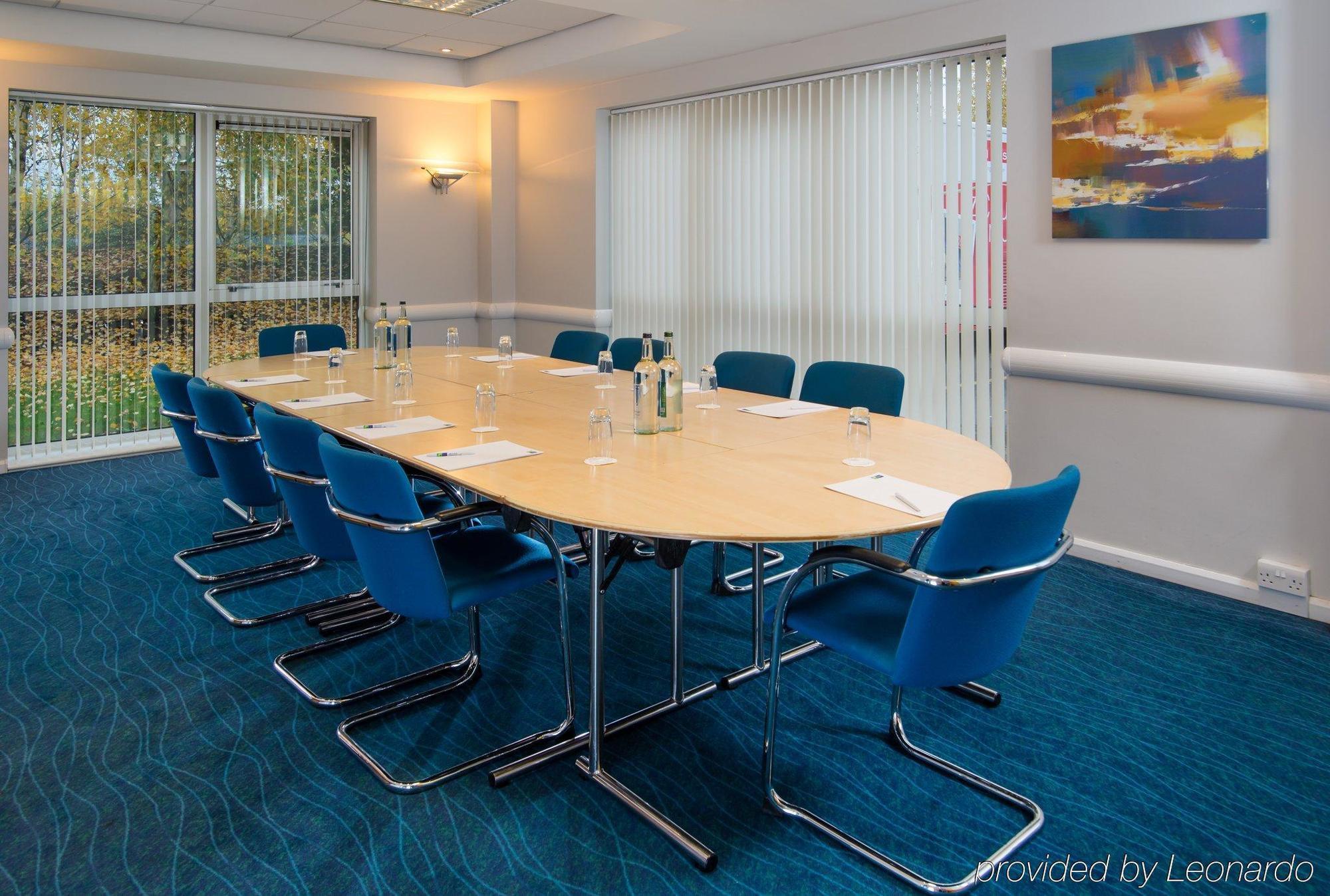 Holiday Inn Express Bedford By Ihg Exterior foto